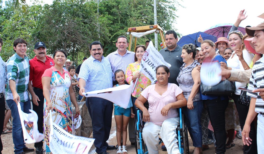 Noticias_2015_El_gobierno_municipal_lleva_agua_y_alcantarillado_a_95_familias_de_la_sindicatura_de_Costa_Rica_06