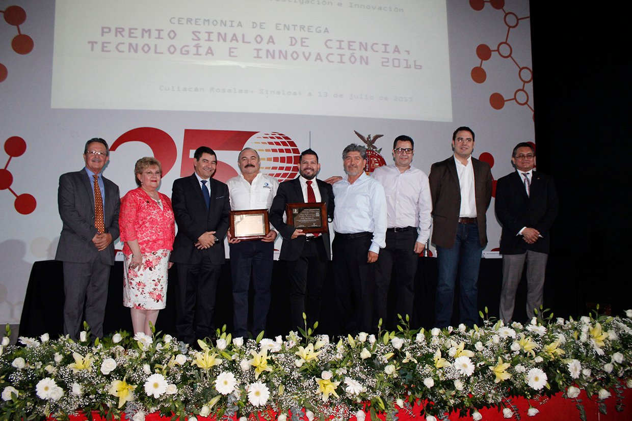 JAPAC-NOTICIAS-recibe-japac-premio-sinaloa-de-ciencia-tecnologia-e-innovacion-2016-08