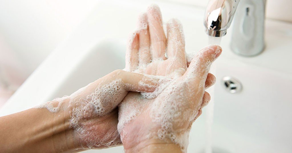 Recomendaciones y hábitos del uso del agua en el baño