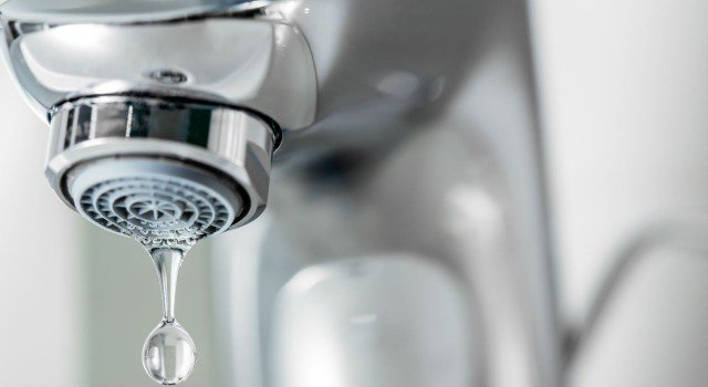 Por qué debemos evitar las fugas de agua en nuestro hogar